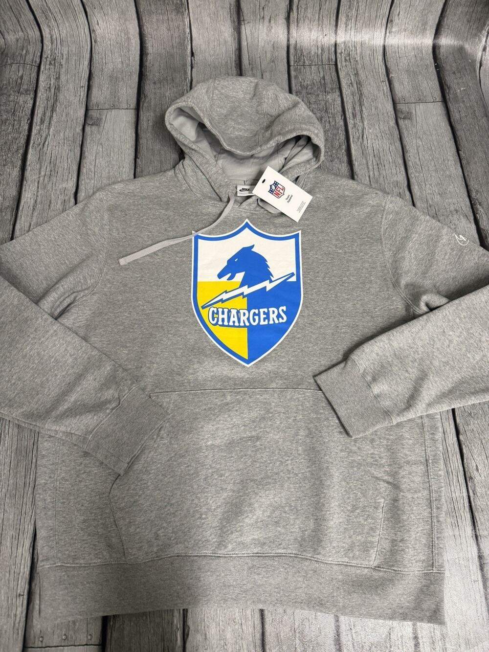NWT Men’s Nike Los Angeles Chargers Retro Shield Logo Pullover Hoodie Grey Large